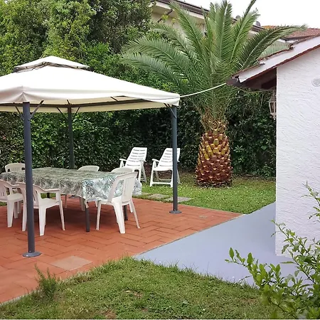 Casina Del France Apartment *