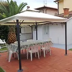 Casina Del France Апартаменти Форте-дей-Мармі